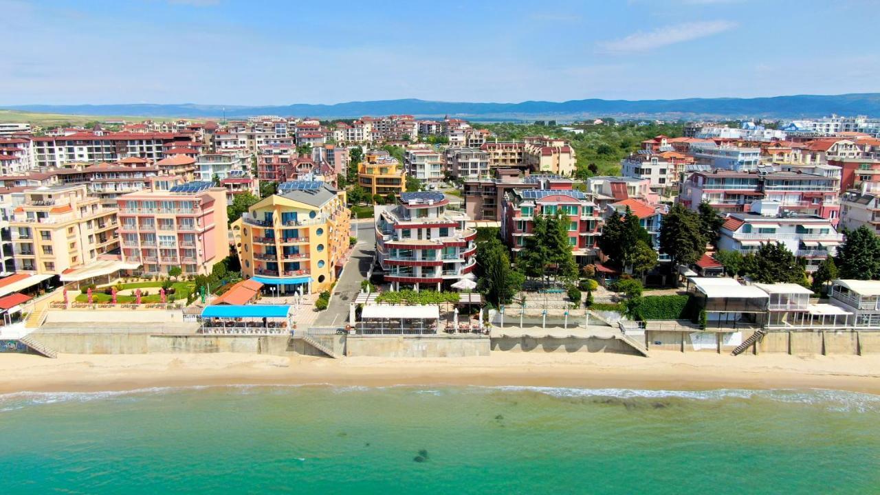 Petrov Family Hotel Несебир Екстер'єр фото